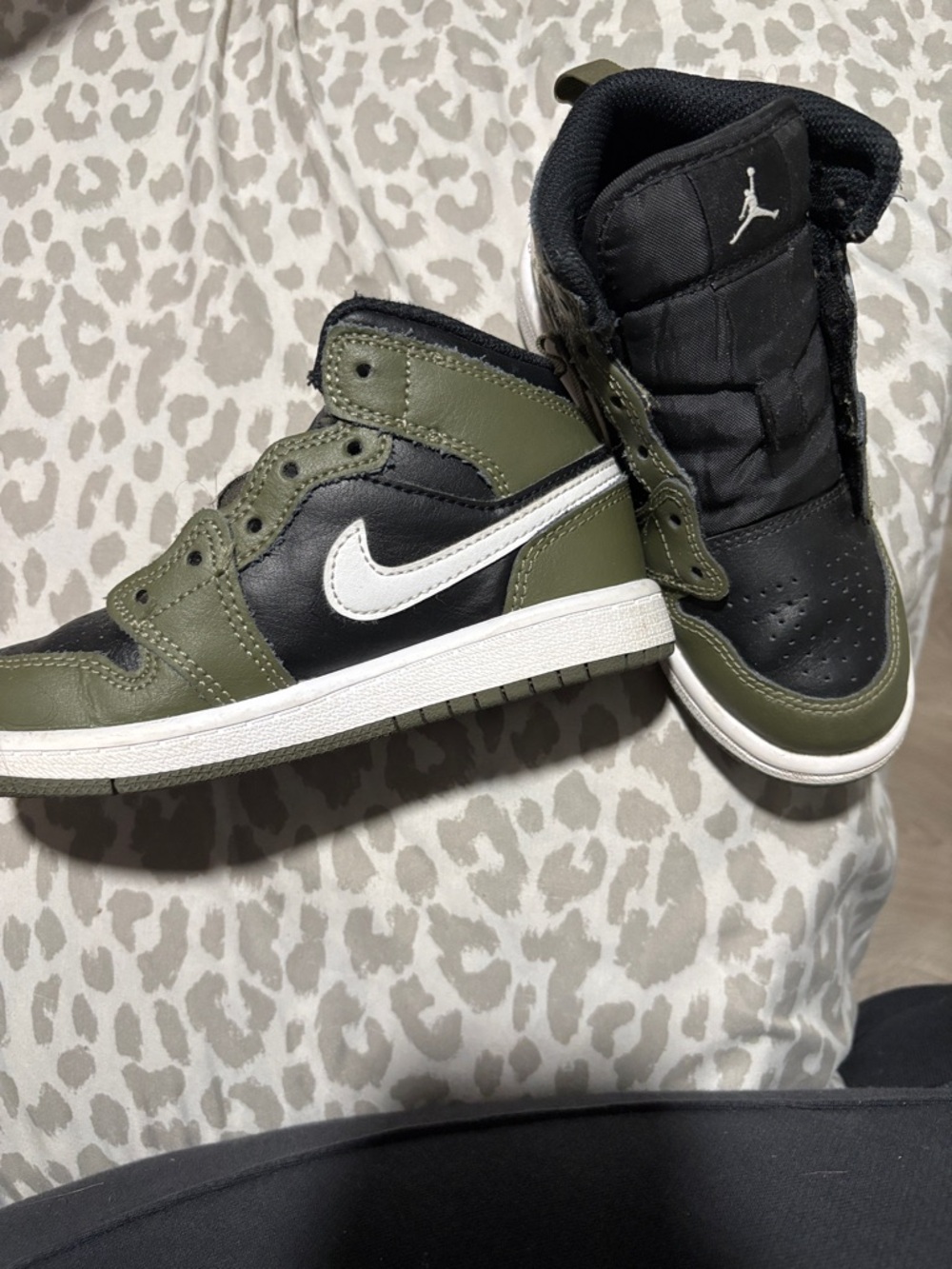 Nike Kids Olive Green, Black & White High-Top Sneakers